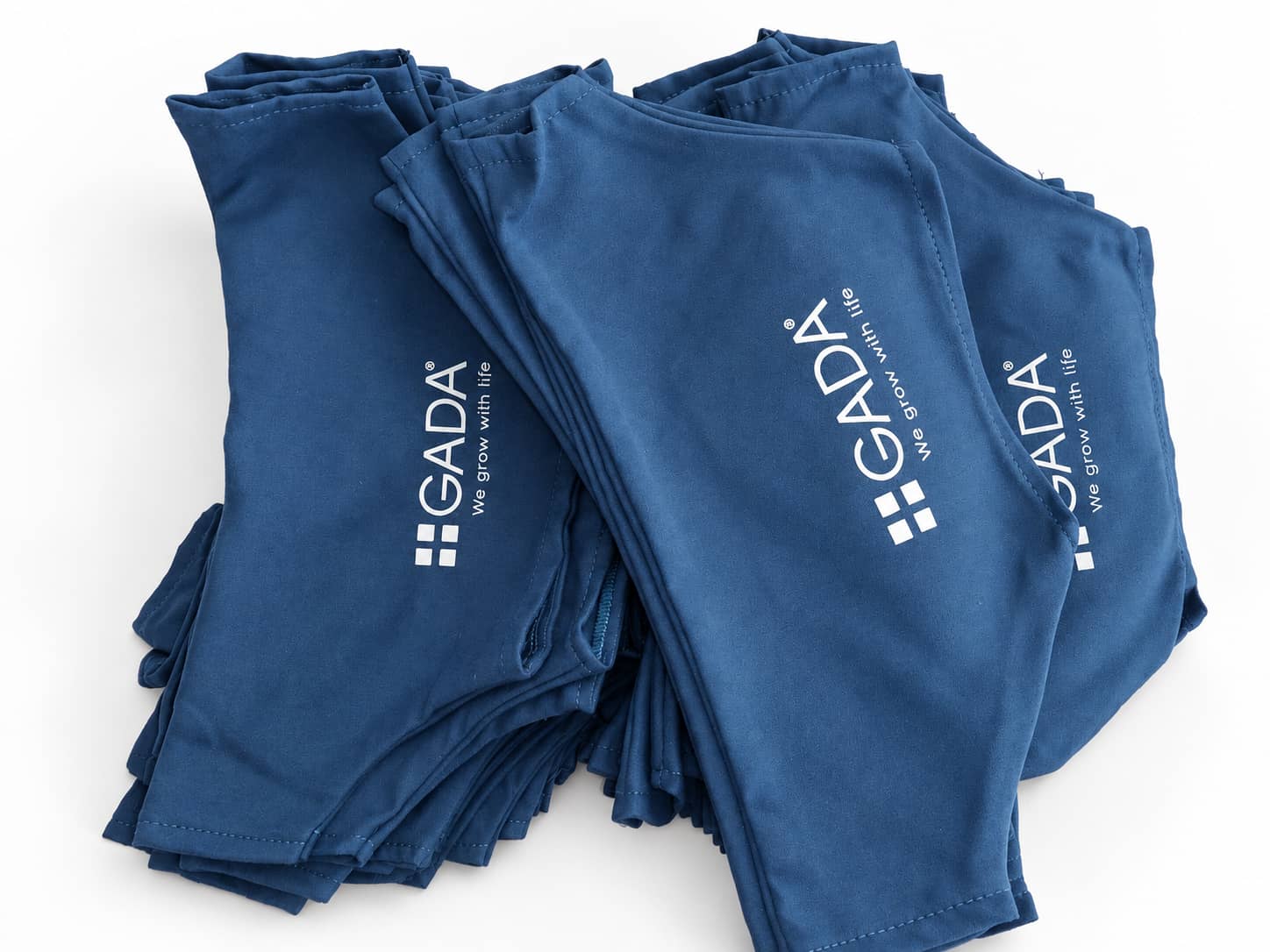 Copricollari medicali blu personalizzati con logo aziendale e prodotti Made in Italy